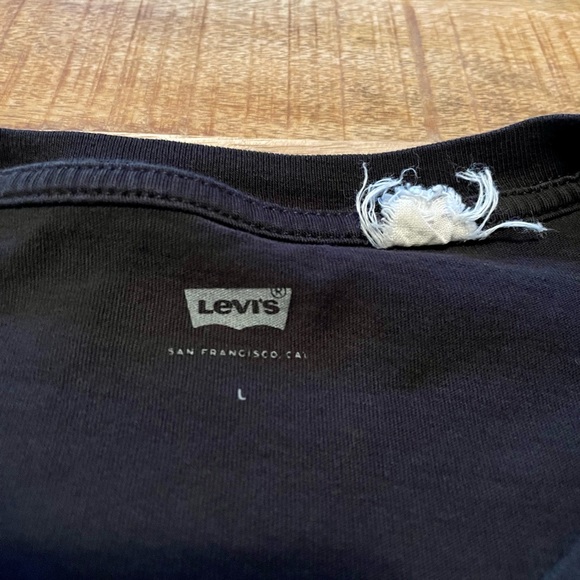 Levi Strauss ‘Built Strong Golden State’ T-Shirt - Picture 5 of 5